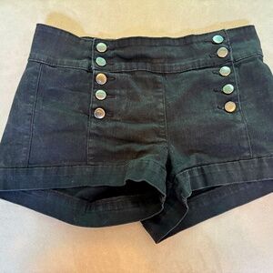FOREVER 21 DOUBLE-BUTTON FRONT SHORTS - SIZE: 27, BLACK